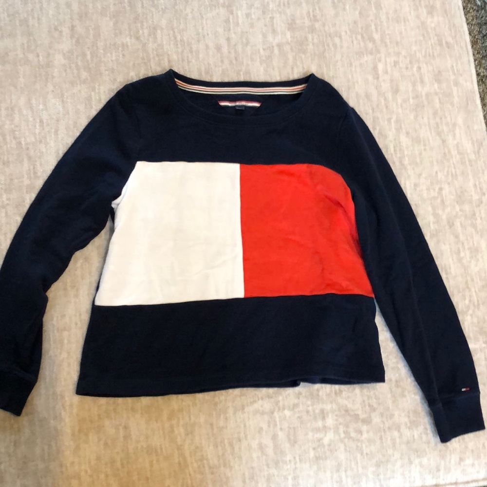 Sweatshirt